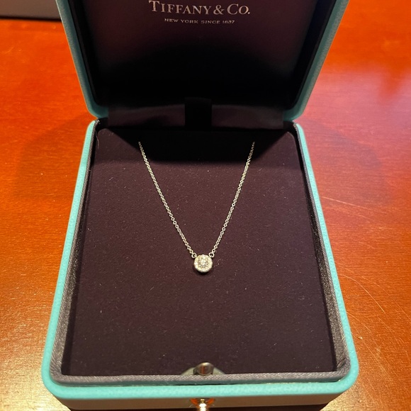 NEW Tiffany Soleste Pendant Necklace - Picture 4 of 6